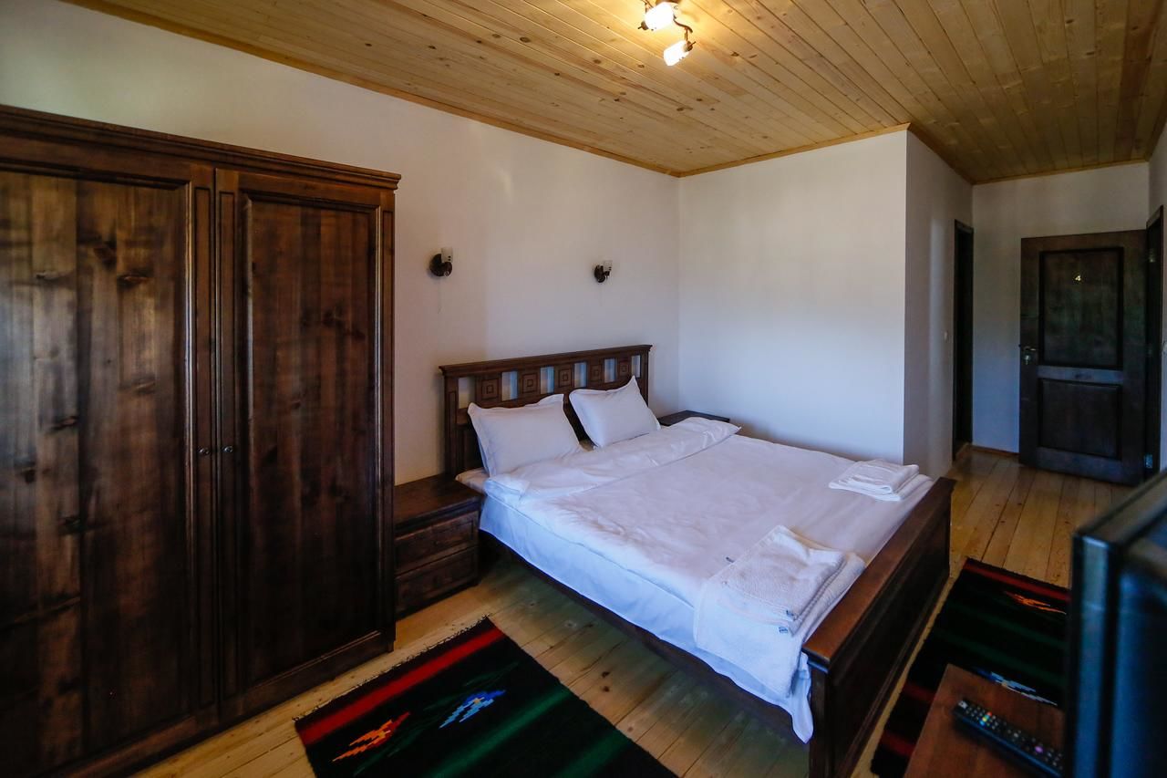 Гостевой дом Kalpacite Guest Hauses Skrebatno